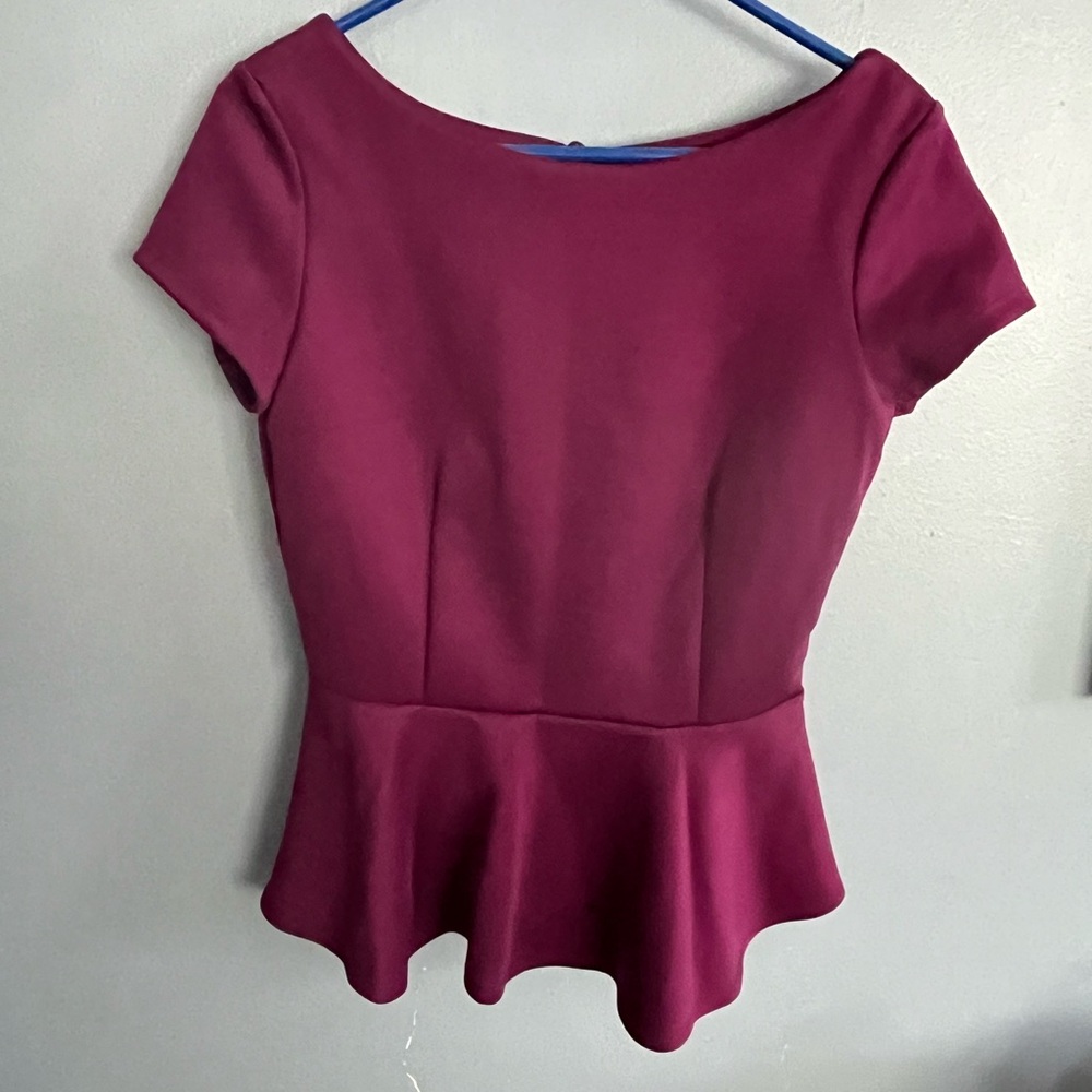 Bisou Bisou Small Red Top